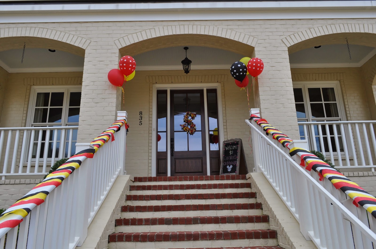 Clubhouse Oh Twodles Birthday Party featured by top US lifestyle blog, Hello! Happiness