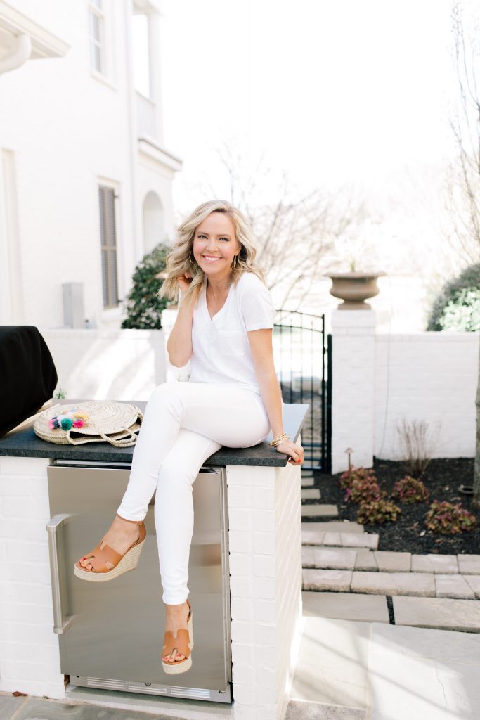 Liverpool Jeans featured by top US fashion blog Hello! Happiness; Image of a woman wearing a fun spring outfit from Liverpool Jeans.