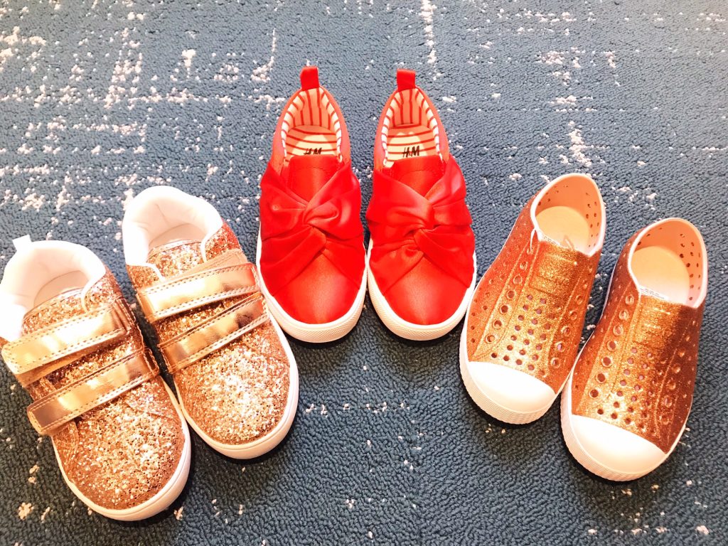 Disney World Tips and Tricks featured by top US lifestyle blog, Hello! Happiness: best shoes to take