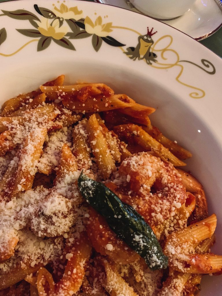 Disney Cruise Review... Set Sail with Mickey and Friends featured by top US travel blog, Hello! Happiness