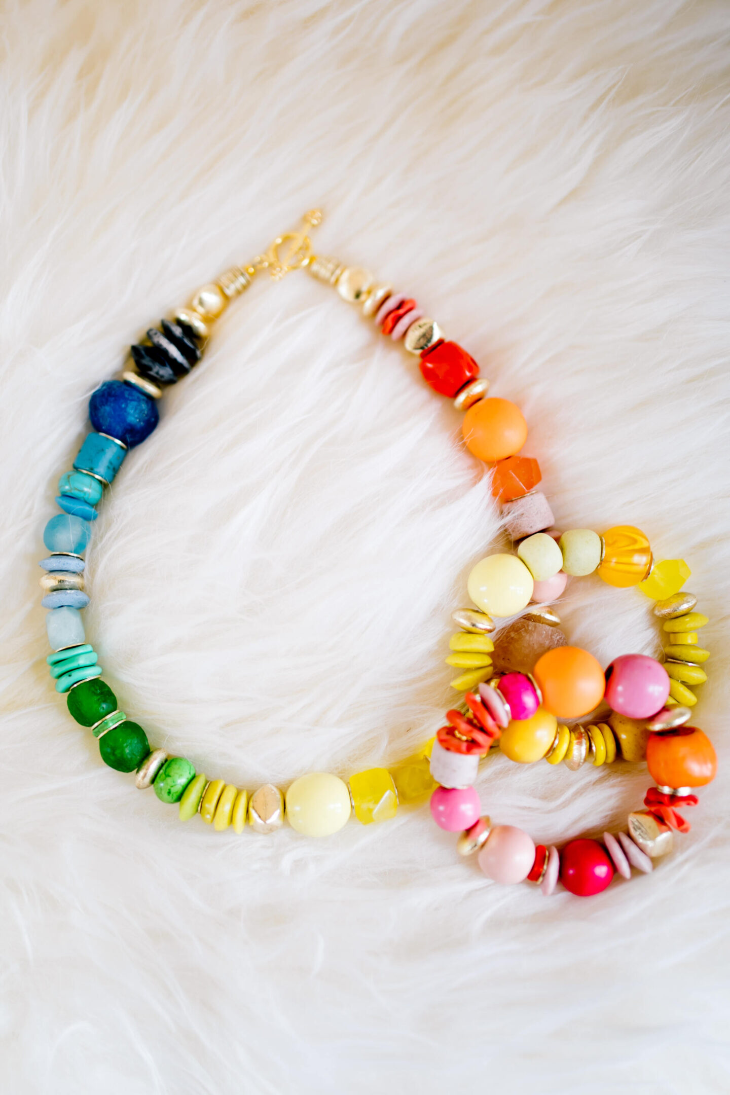 Memorial Day Sales by popular Nashville life and style blog, Hello Happiness: image of Accessory Concierge necklace and bracelet. 