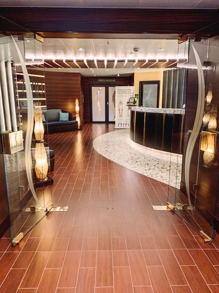 Disney Cruise Review... Set Sail with Mickey and Friends featured by top US travel blog, Hello! Happiness