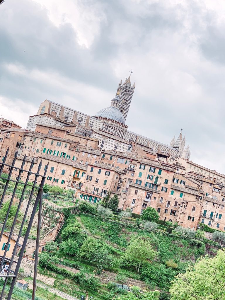 The Best Things to Do in Tuscany Italy featured by top US lifestyle blog Hello! Happiness