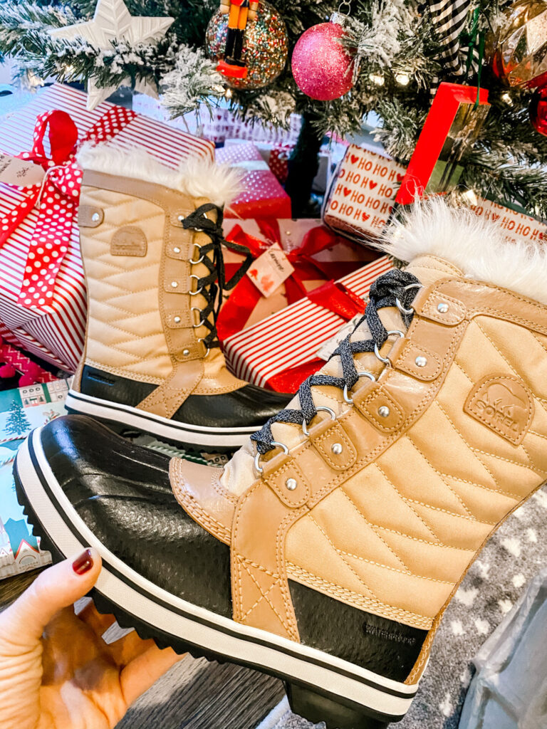 2020 Favorites by popular Nashville life and style blog, Hello Happiness: image of Sorel boots. 