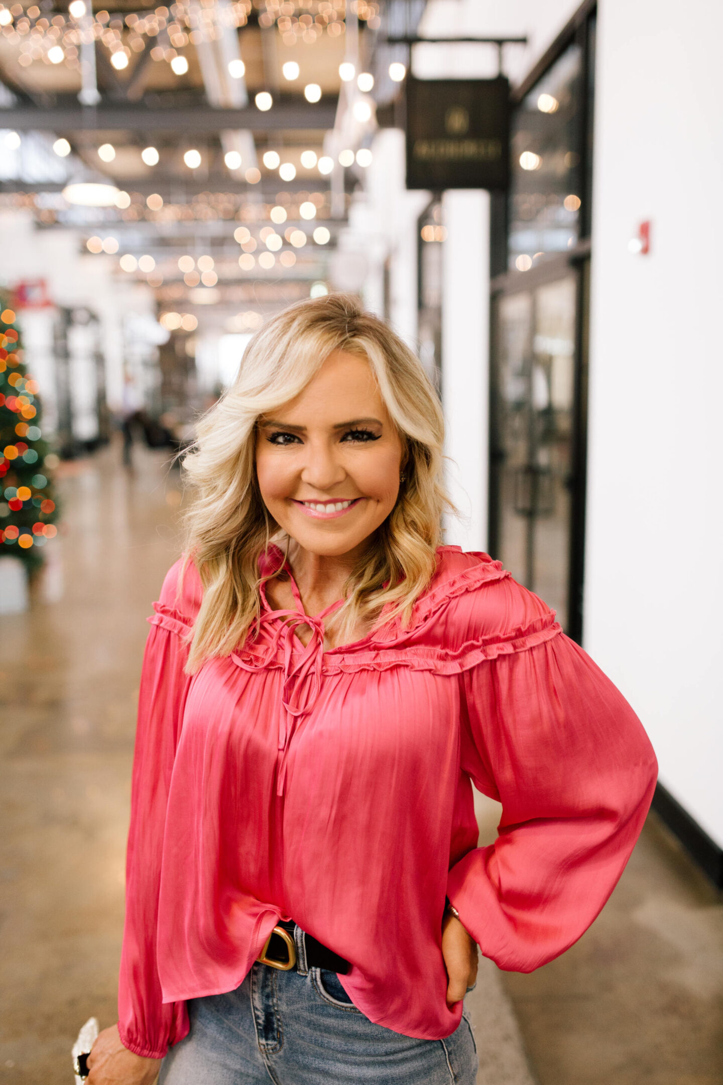 Avara x Hello Happiness holidy outfit ideas for her.