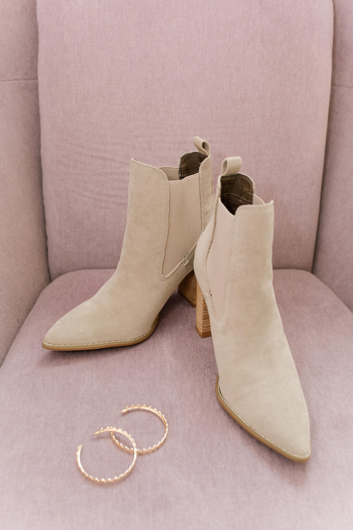 Hello Happiness x Avara collection by top Nashville fashion blog, Hello Happiness.