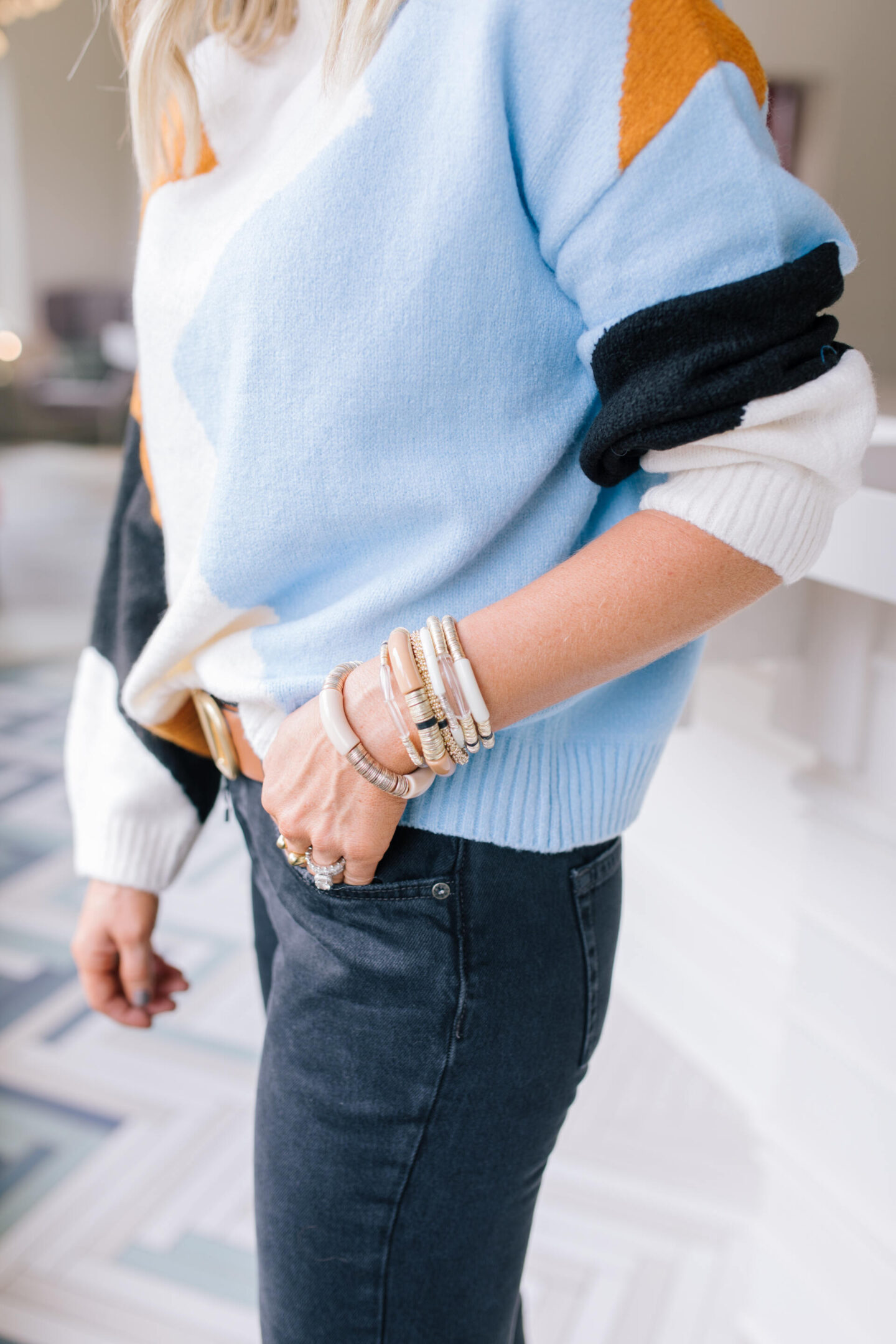 Hello Happiness x Avara collection by top Nashville fashion blog, Hello Happiness.