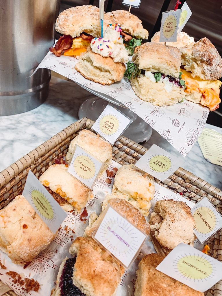 Charleston Travel Guide featured by top US travel blog Hello! Happiness