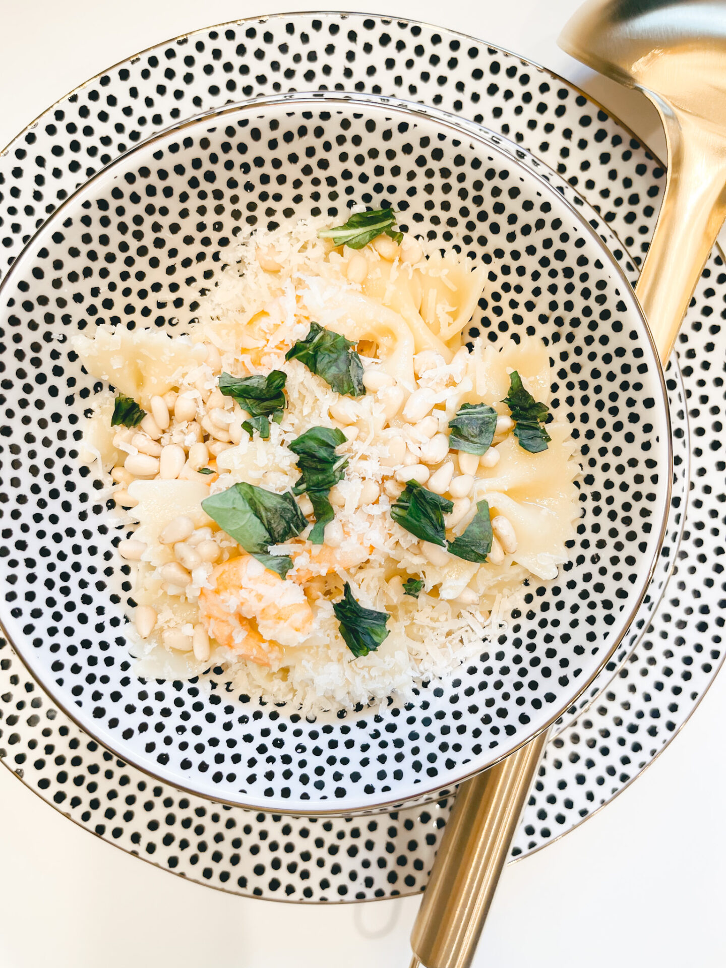 lemon basil pasta with shrimp, a recipe featured by top Nashville lifestyle blogger, Hello Happiness.