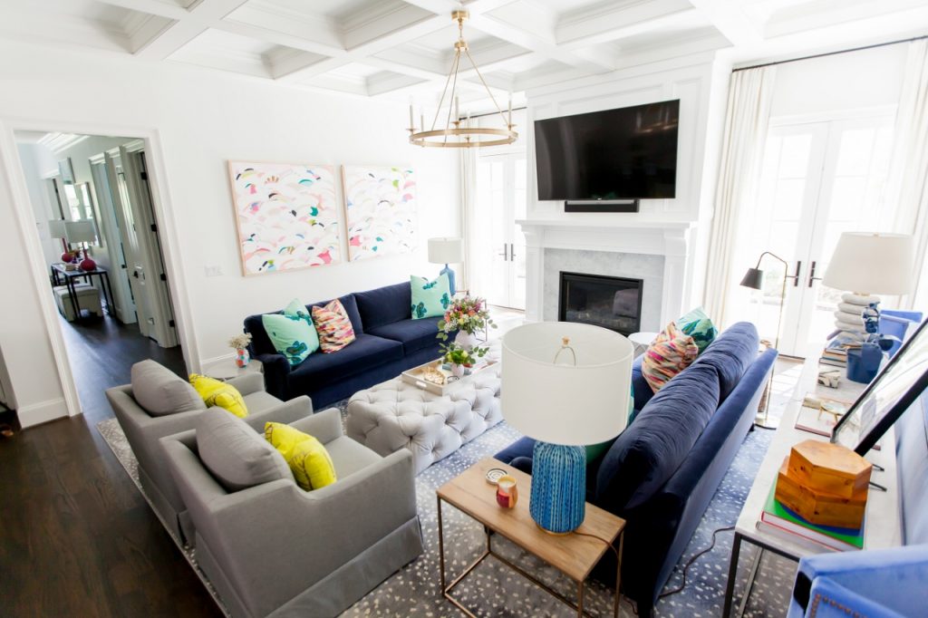 Contemporary living room designed by Kendall Simmons, featured by top US lifestyle blog, Hello! Happiness