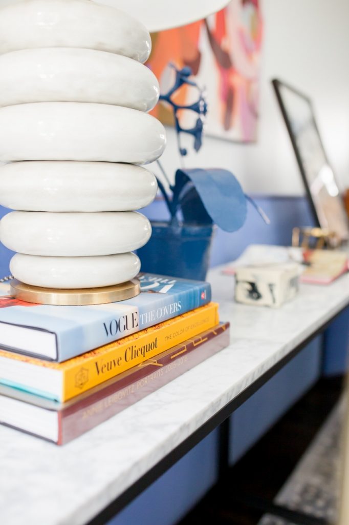 Contemporary living room designed by Kendall Simmons, featured by top US lifestyle blog, Hello! Happiness