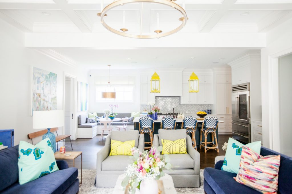 Contemporary living room designed by Kendall Simmons, featured by top US lifestyle blog, Hello! Happiness
