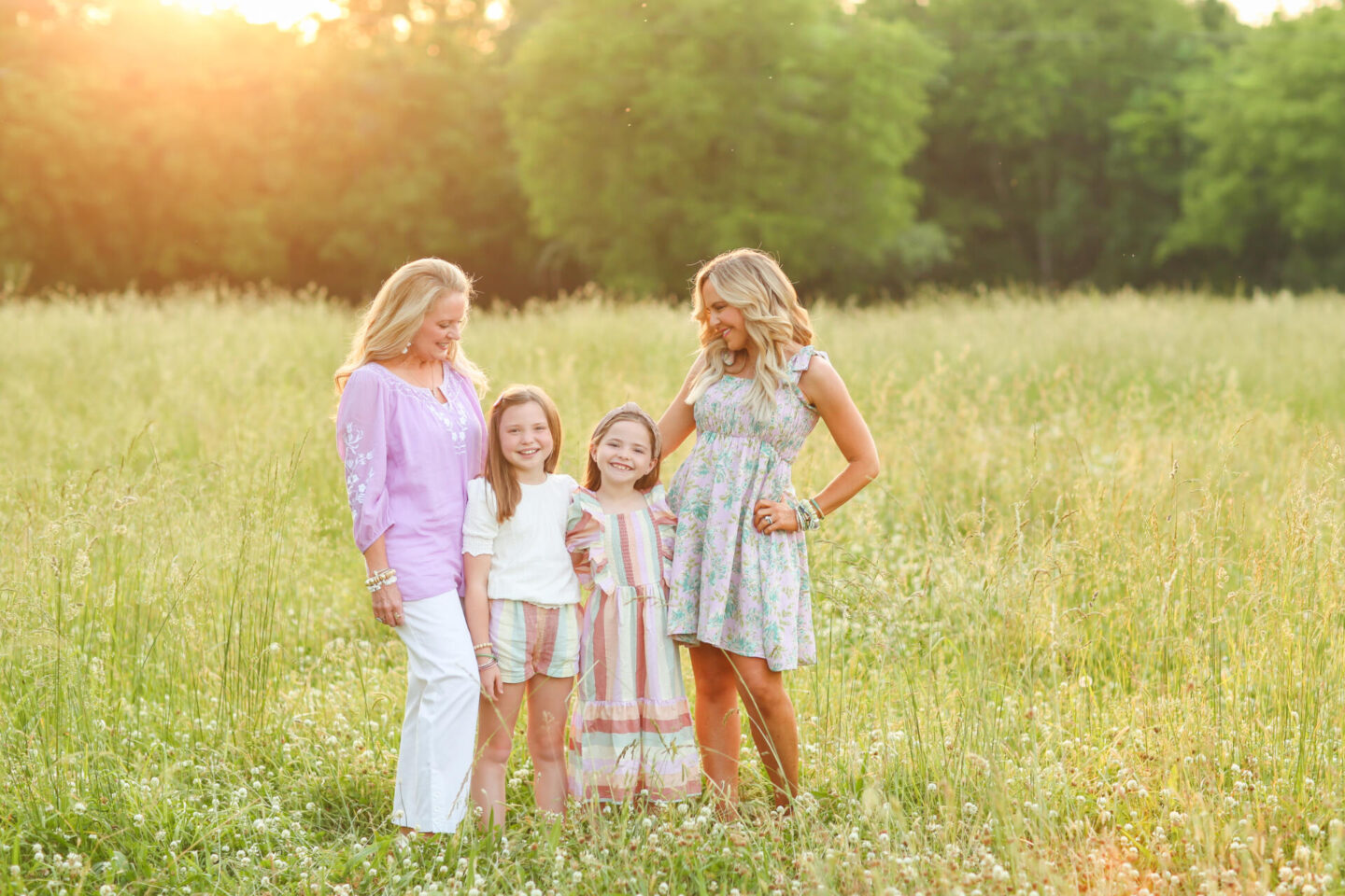 Top Nashville mommy blogger, Hello Happiness, features her girls on her blog.