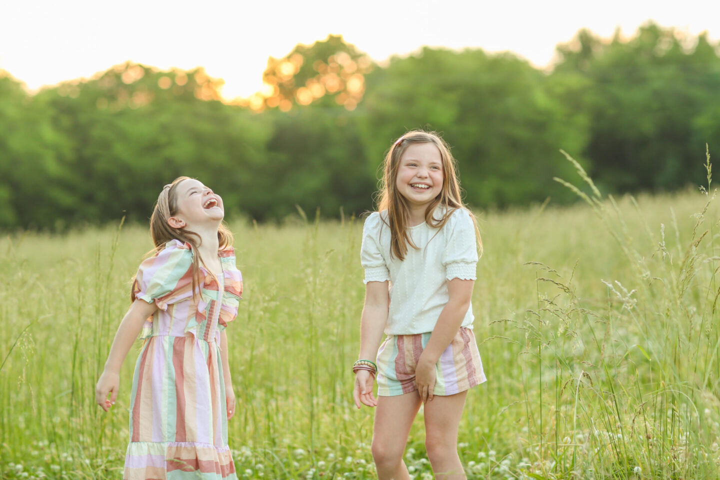 Top Nashville mommy blogger, Hello Happiness, features her girls on her blog.