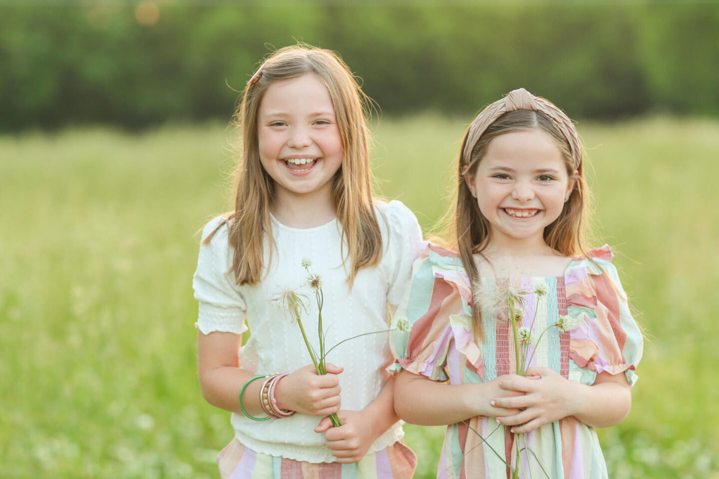 Top Nashville mommy blogger, Hello Happiness, features her girls on her blog.