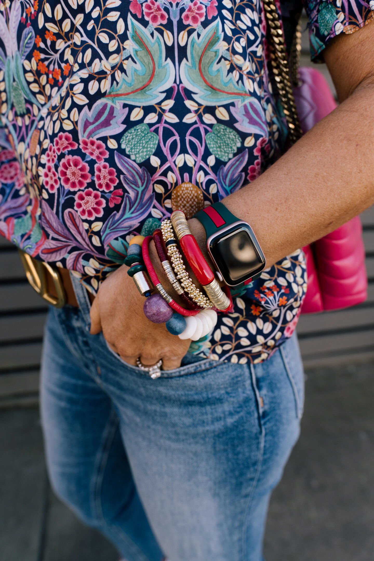 best apple watch bands for her featured by top Nashville fashion blogger, Hello Happiness